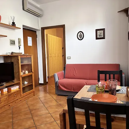 Апартаменты La Casetta - Tranquillo In Pieno Centro - Con Garage